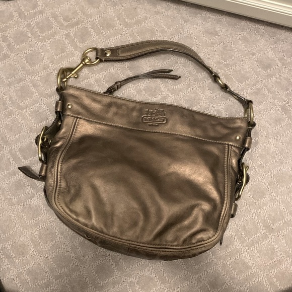 Coach metallic bronze hobo style shoulder bag - Picture 2 of 3